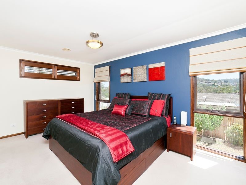 9 Wray Place, Gowrie ACT 2904