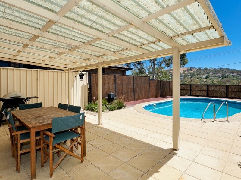 9 Wray Place, Gowrie ACT 2904