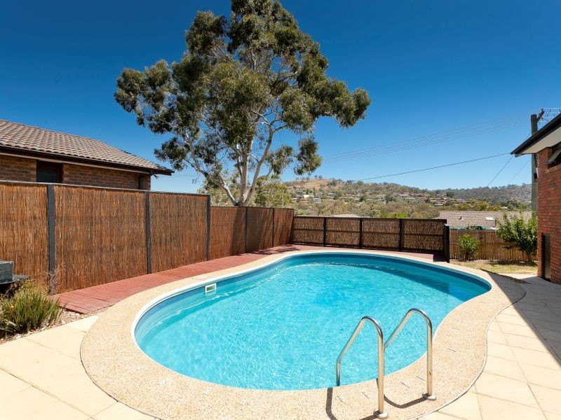 9 Wray Place, Gowrie ACT 2904