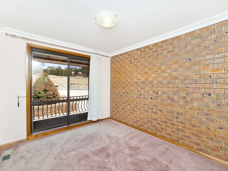 15 Hadleigh Circuit, Isabella Plains ACT 2905