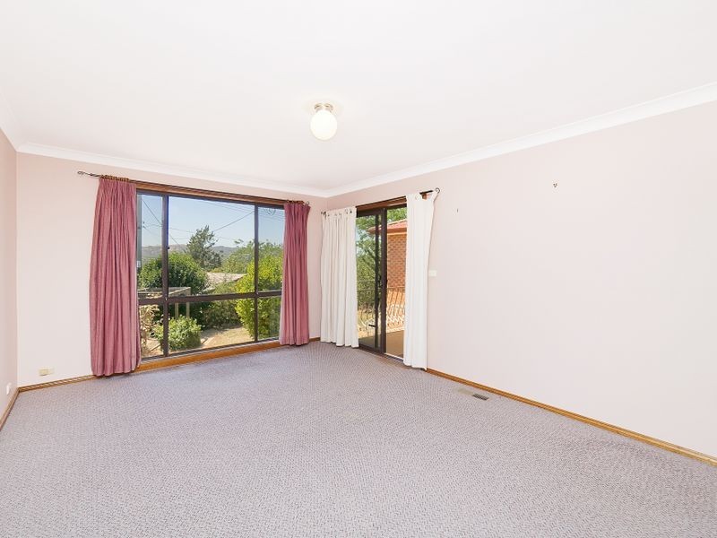 15 Hadleigh Circuit, Isabella Plains ACT 2905