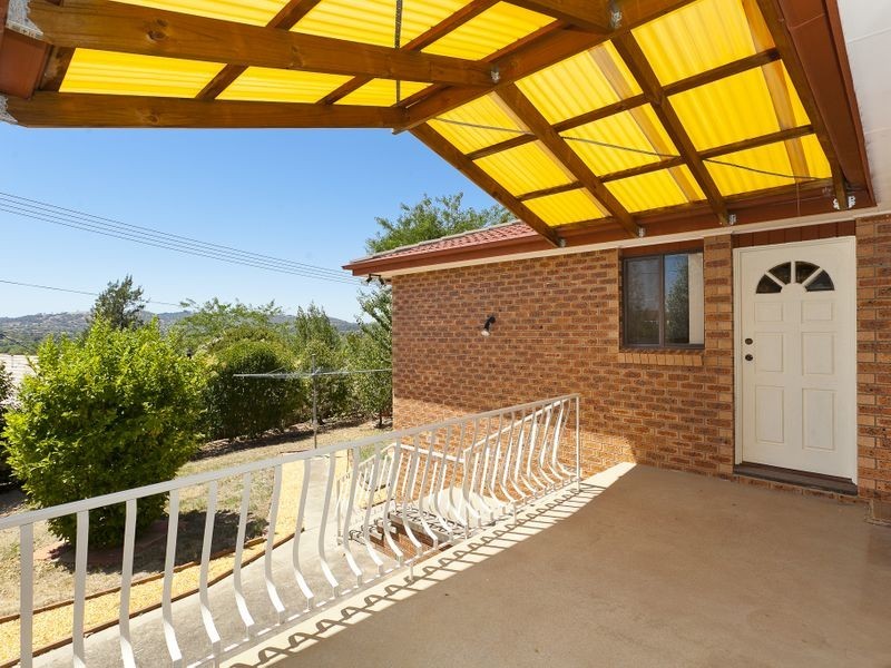 15 Hadleigh Circuit, Isabella Plains ACT 2905