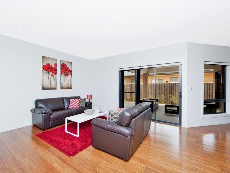 5 Victoria Owen Circuit, Casey ACT 2913