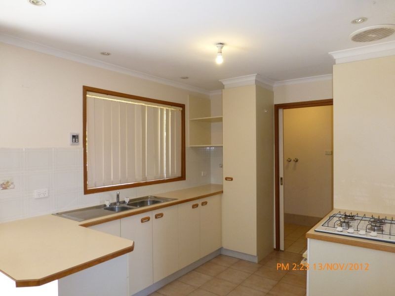 15 Harry Hopman Circuit, Gordon ACT 2906