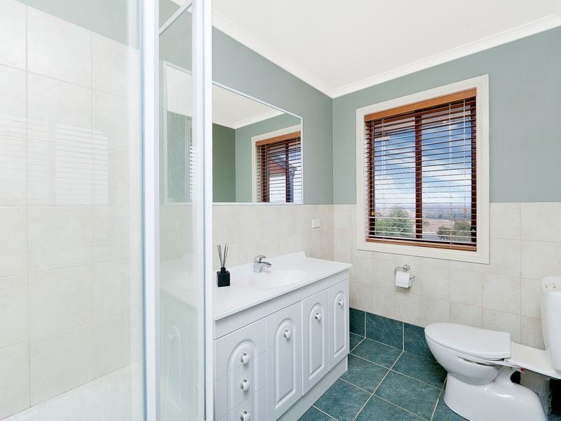 9 Staunton Place, Gordon ACT 2906
