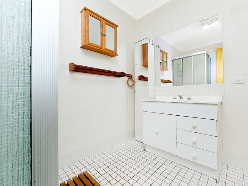 12 Casey Crescent, Calwell ACT 2905