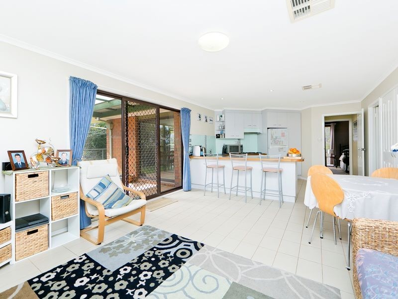 8 Hadleigh Circuit, Isabella Plains ACT 2905