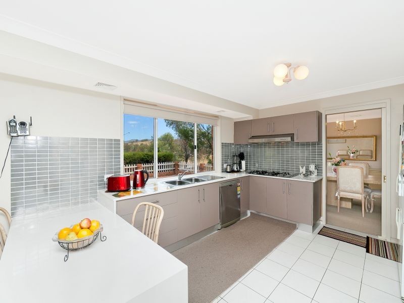 30 Fingleton Crescent, Gordon ACT 2906