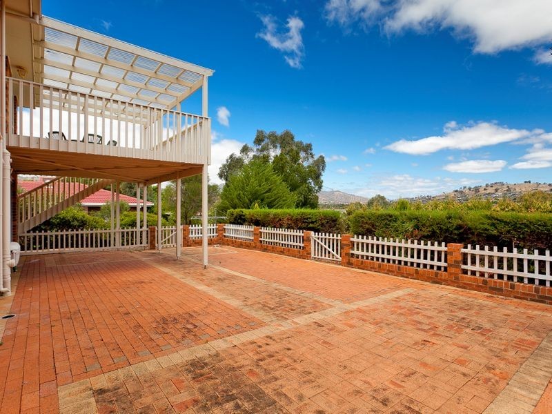 30 Fingleton Crescent, Gordon ACT 2906