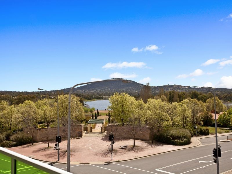28/58 Cowlishaw Street, Greenway ACT 2900