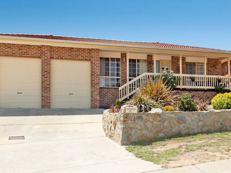 29 Freda Gibson Circuit, Theodore ACT 2905