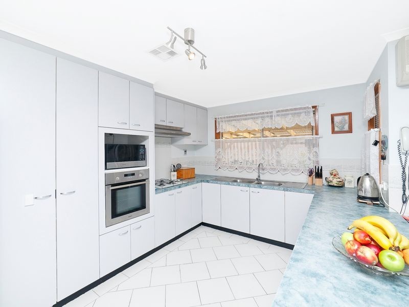29 Freda Gibson Circuit, Theodore ACT 2905