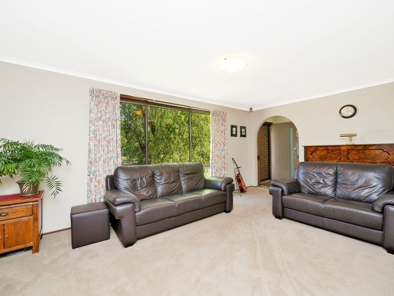14 Beardsmore Place, Gowrie ACT 2904