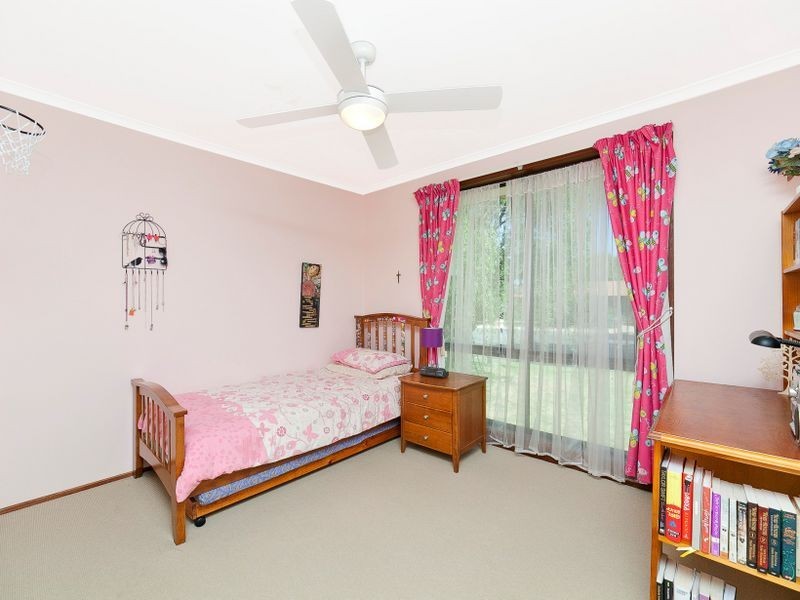 14 Beardsmore Place, Gowrie ACT 2904