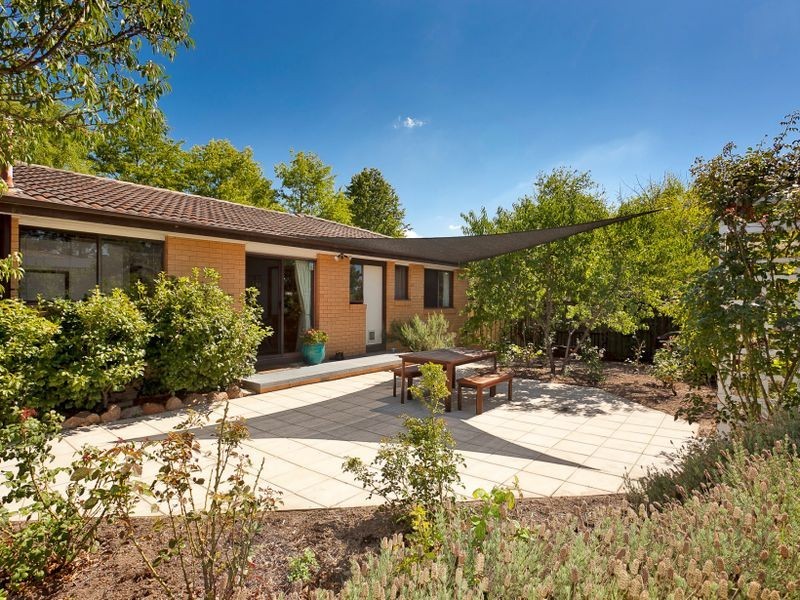 14 Beardsmore Place, Gowrie ACT 2904