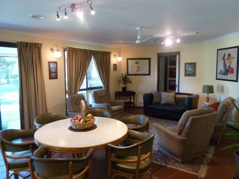 6 Bews Place, Bonython ACT 2905