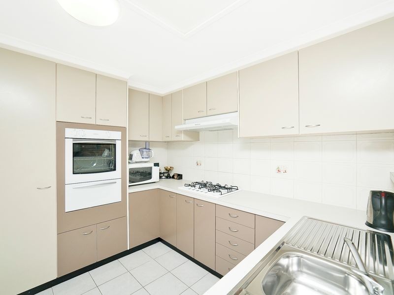7 Clamp Place, Greenway ACT 2900