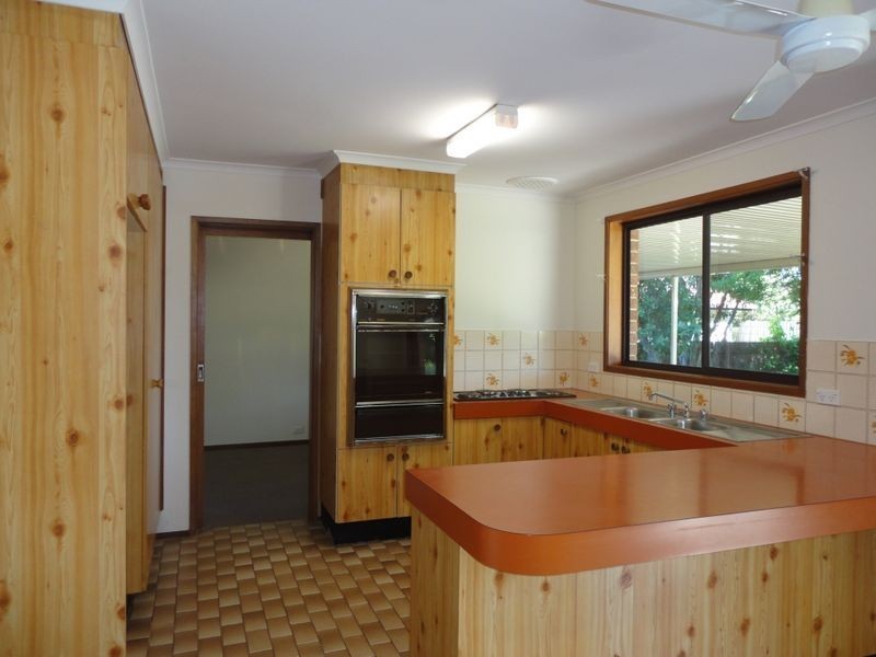 8 Longman Street, Richardson ACT 2905
