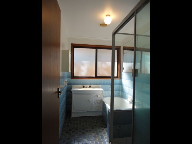 8 Longman Street, Richardson ACT 2905