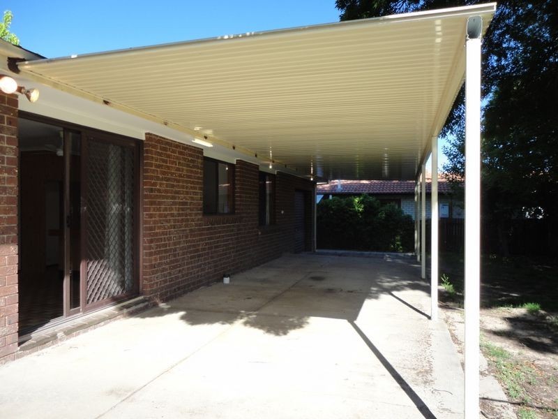 8 Longman Street, Richardson ACT 2905