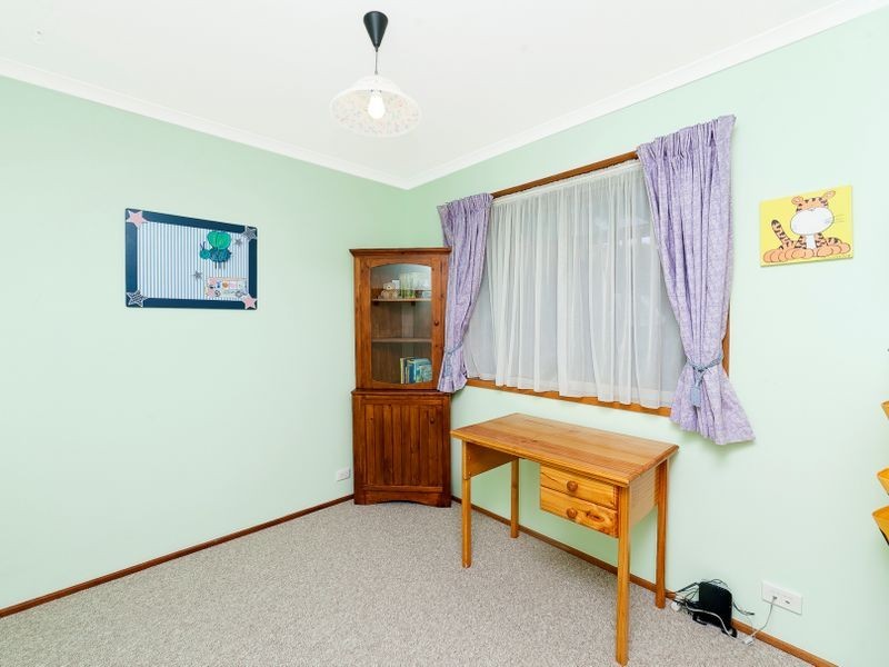 7 McVilly Close, Gordon ACT 2906