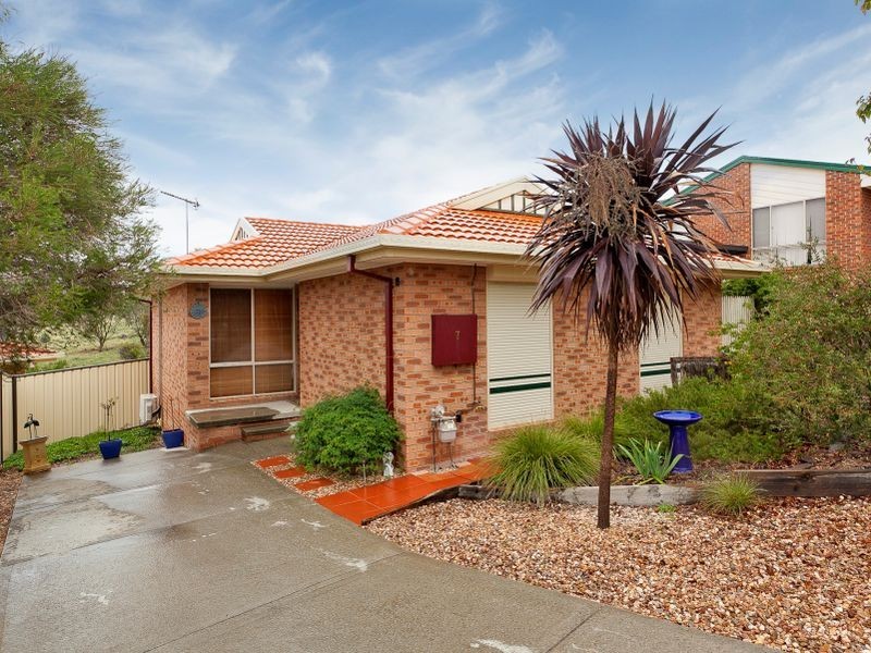 7 McVilly Close, Gordon ACT 2906
