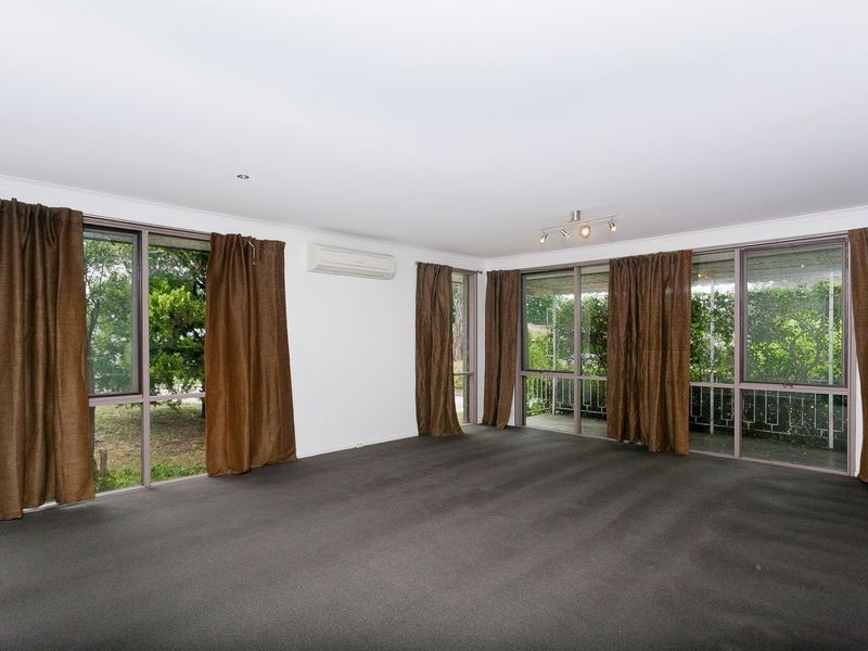 41 Blackwood Terrace, Holder ACT 2611