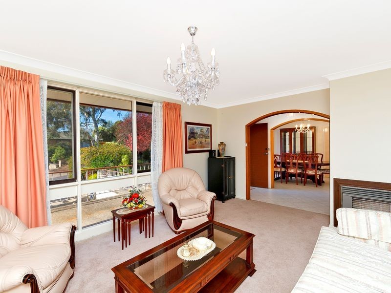 4 Pring Place, Latham ACT 2615