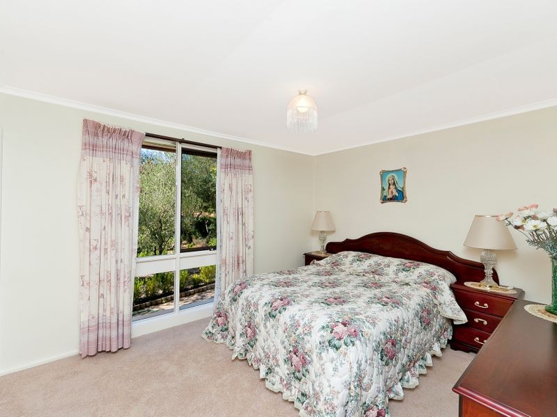 4 Pring Place, Latham ACT 2615