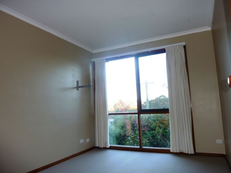 13 Hardie Place, Macarthur ACT 2904