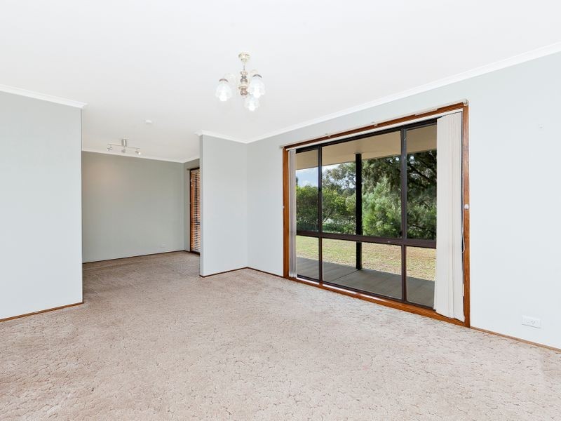 6 Beaufort Retreat, Gordon ACT 2906