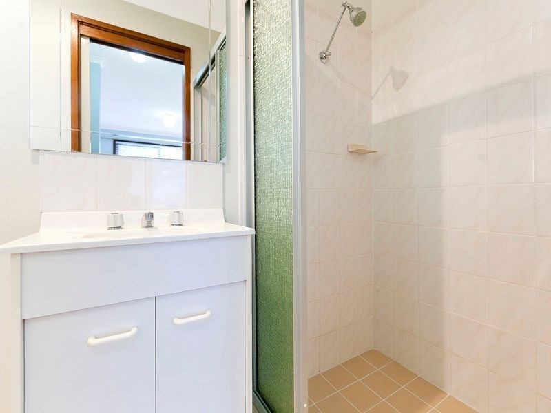 6 Beaufort Retreat, Gordon ACT 2906