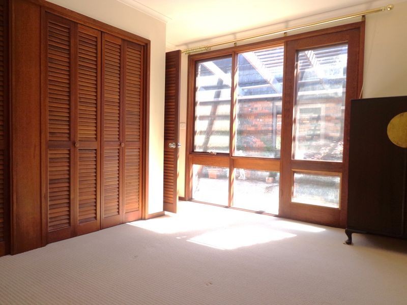 2 Hopkins Street, Weston ACT 2611