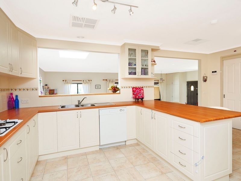 83 Wheeler Crescent, Wanniassa ACT 2903