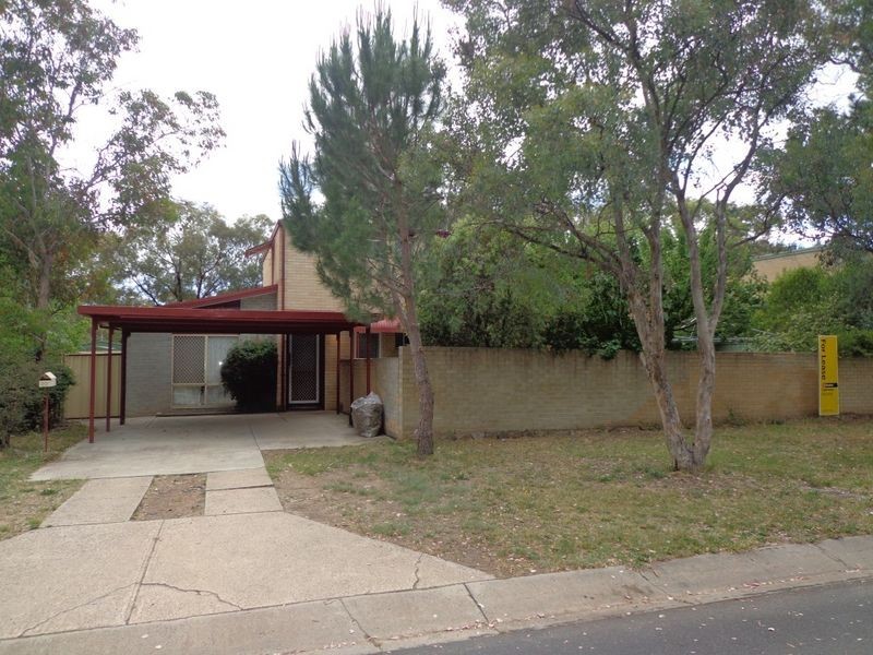 20 Derham Court, Wanniassa ACT 2903