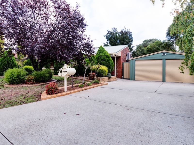 14 Pennington Crescent, Calwell ACT 2905