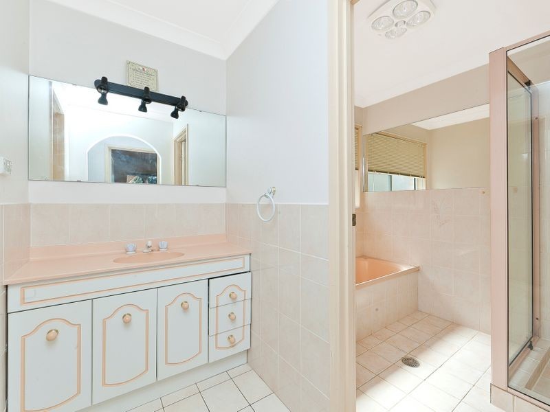 44 Fingleton Crescent, Gordon ACT 2906