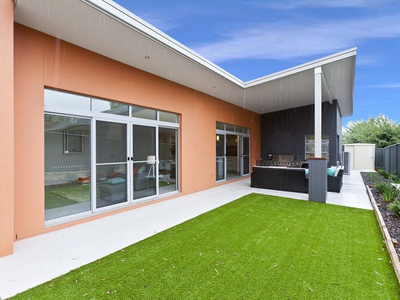 22A Poynton Street, Hughes ACT 2605