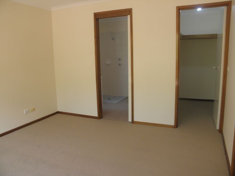 44 Ina Gregory Circuit, Conder ACT 2906