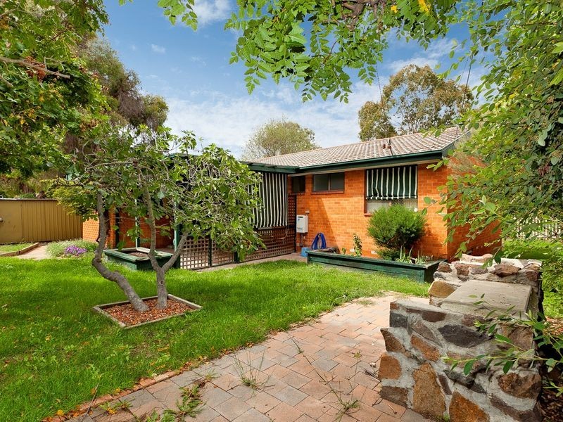 7 Gunning Place, Kambah ACT 2902