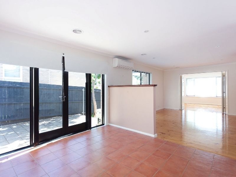 8 Beedham Place, Lyons ACT 2606