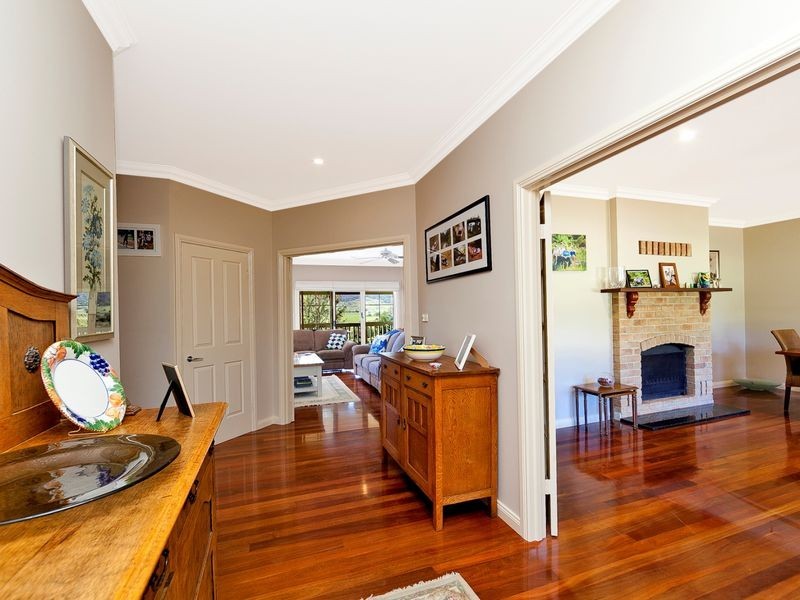 4 Settlers Road, Royalla NSW 2620