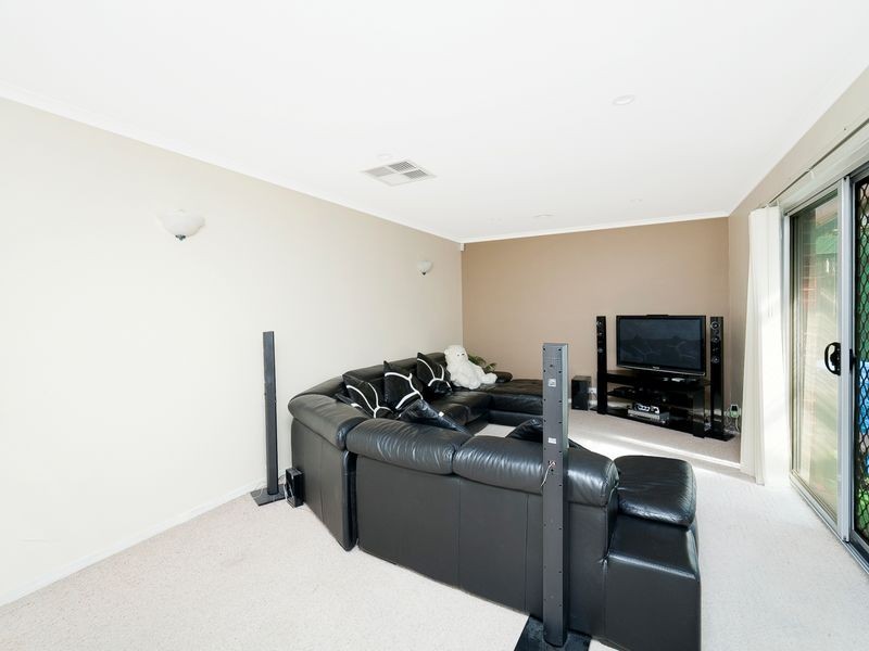 9 Ahern Place, Monash ACT 2904