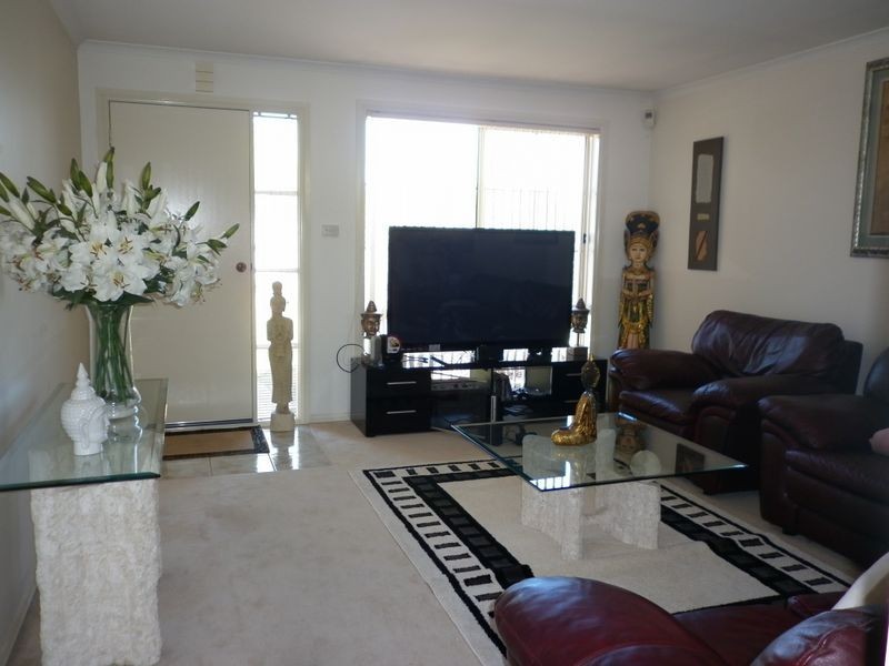 63 James Smith Circuit, Conder ACT 2906