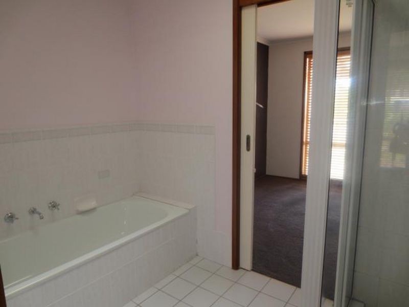 7/51 Mina Wylie Crescent, Gordon ACT 2906