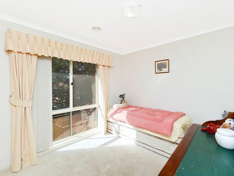 60 Clem Hill Street, Gordon ACT 2906