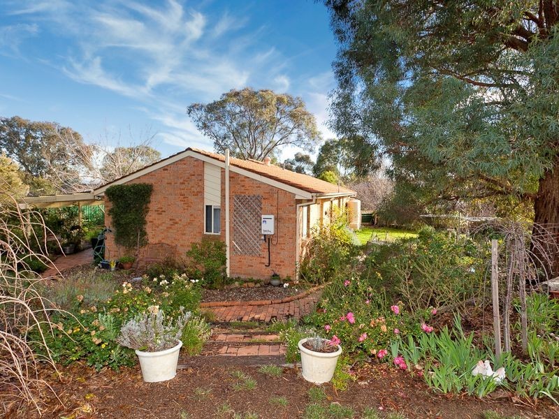 40 Beazley Crescent, Calwell ACT 2905