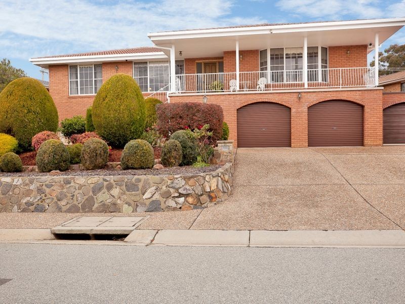 51 Hadleigh Circuit, Isabella Plains ACT 2905