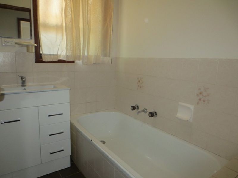 2 Yeo Close, Calwell ACT 2905