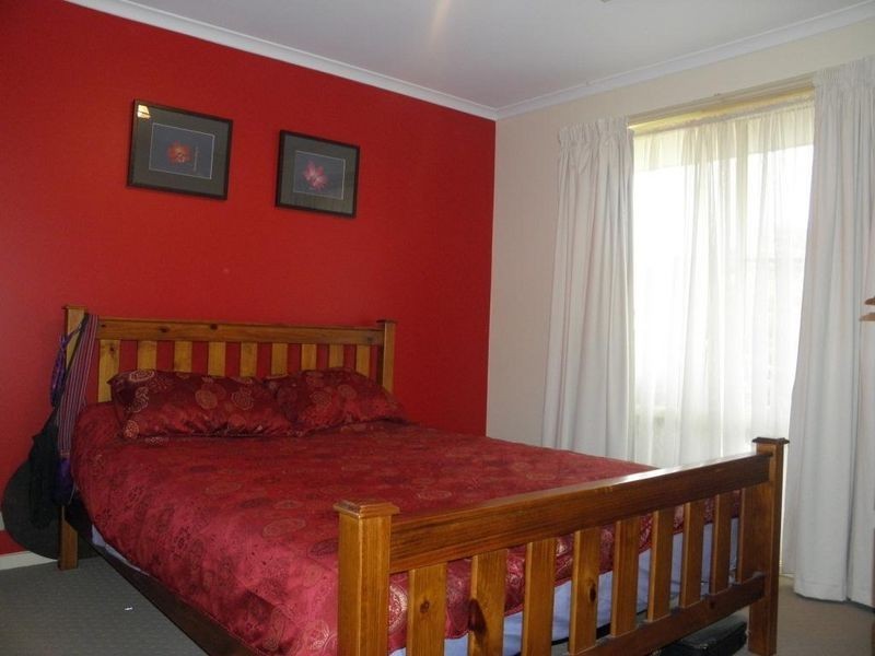 6 Hacke Place, Conder ACT 2906